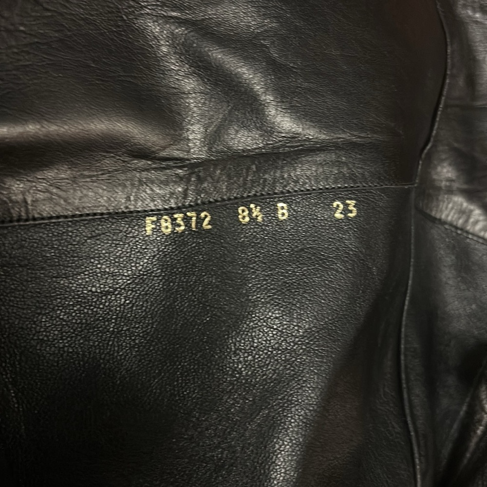 Cole Haan👢black leather block heeled boots‎ , fits size 8 1/2B F8372 8.5 M - Picture 2 of 3